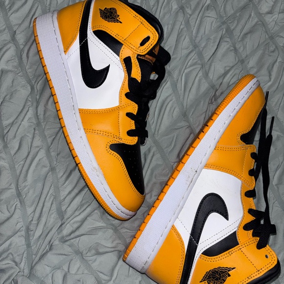 Nike Black and Yellow High-Top Sneakers - Picture 1 of 6